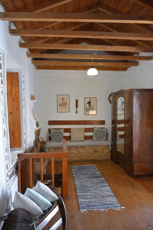 Traditional House Kassandra'S Casa de hóspedes Ermioni Exterior foto